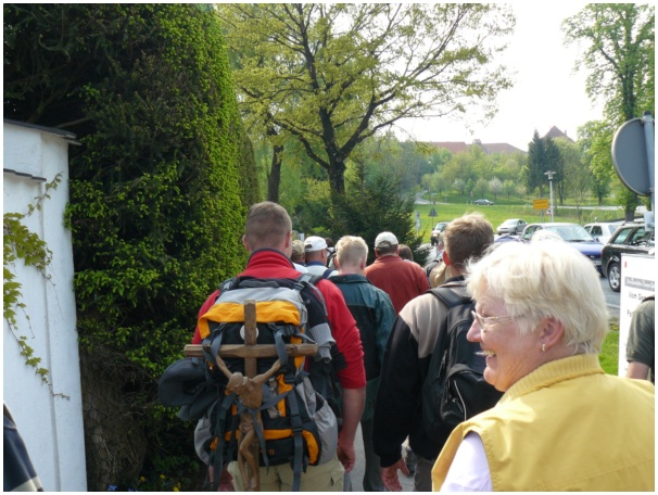 584x433 pixels (138K)